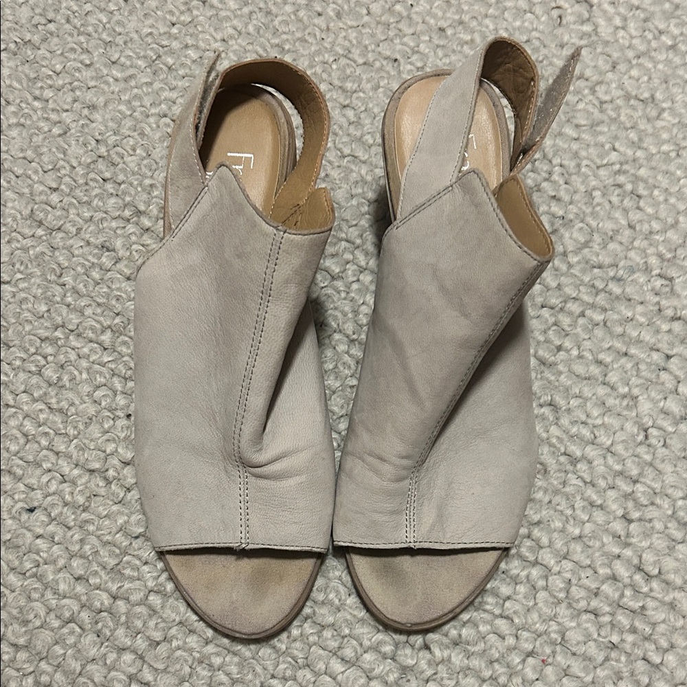Women's Beige Open-Toe Slingback Shoes